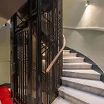 Casa Moho - 3*