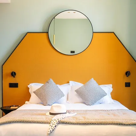 Hotel Casa Moho - Juan-Les-Pins 2*
