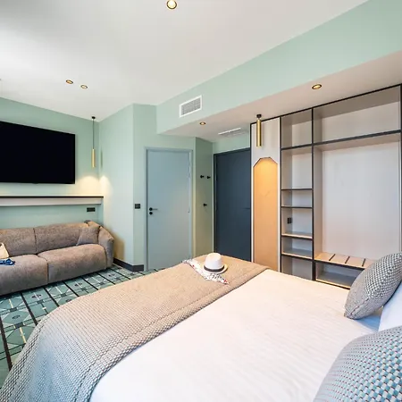 Hotel Casa Moho - Juan-Les-Pins 2*