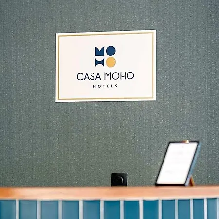 Casa Moho - מלון